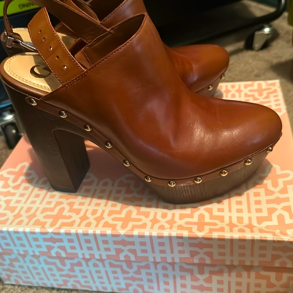 Gianni Bini Chunky Clogs EUC